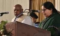 Jayalalitha to take oath as TN CM today